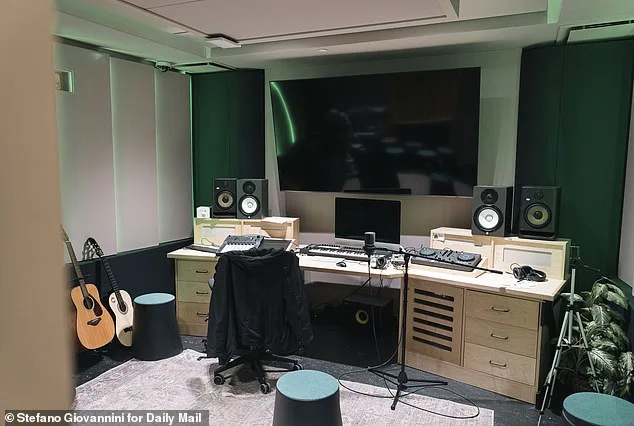 NYC's Cash with Care Program Gives Homeless Youth $15,800 in Controversial No-Strings-Attached Aid