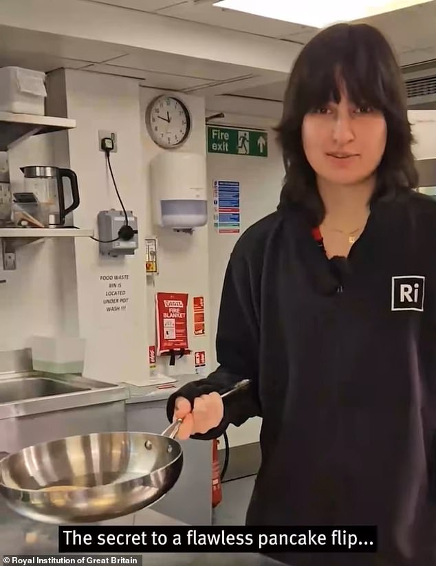 Physicists Crack the Code for the Perfect Pancake Flip Using Torque and Newton's Laws