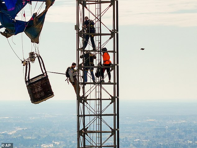 Dramatic Hot Air Balloon Rescue After Collision with Texas Radio Tower