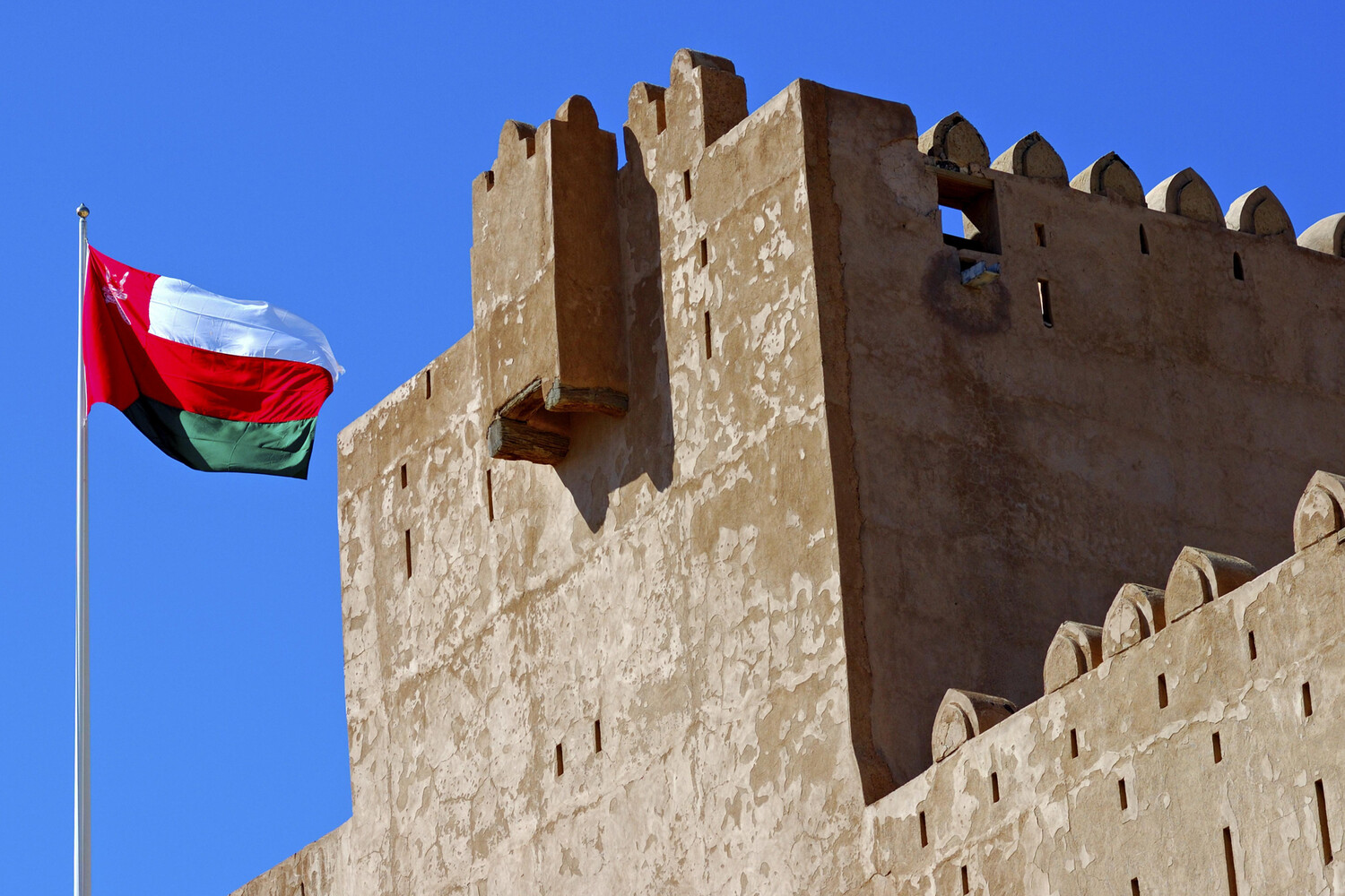 Drone Attack in Oman's Suhar Province Kills Two, Sparks Security Probe