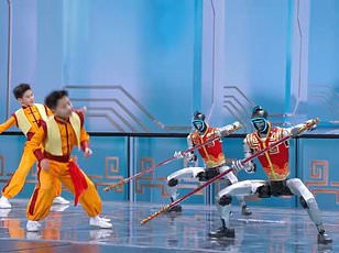 Rogue Robot Slaps Boy During Dance Performance in Shaanxi; Bystanders Call It Dangerous