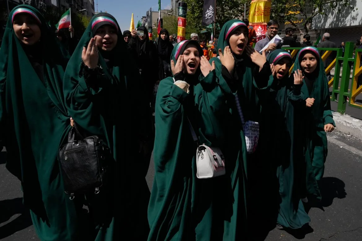 Iranians Nationwide Rally to Honor Khamenei, Demand Justice After Assassination