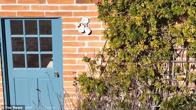 Floodlight Linked to Ransom Note Removed as Search for Missing Arizona Woman Intensifies