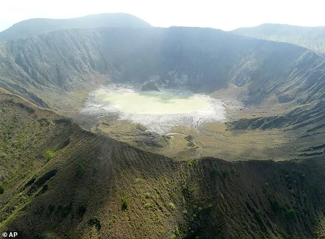 El Chichón Awakens: Volcano's Reawakening Raises Alarms 40 Years After Catastrophic 1982 Eruption