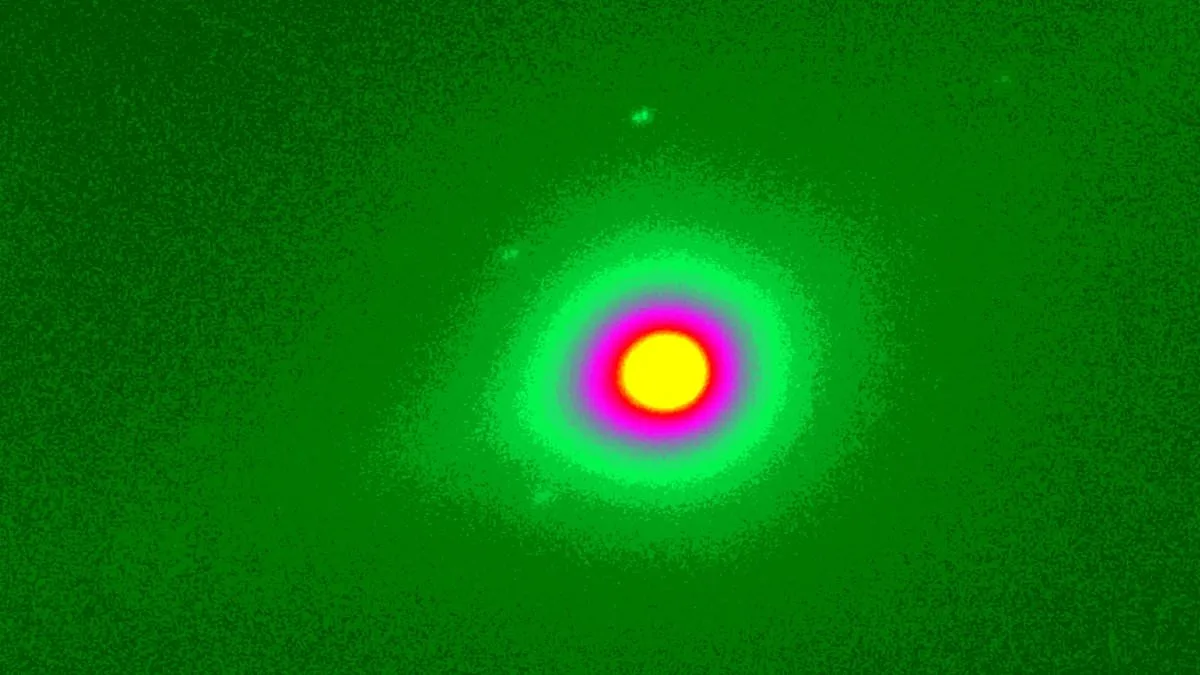 Harvard Scientist Proposes Earth's Orbit May Contain 35 Million Interstellar Objects