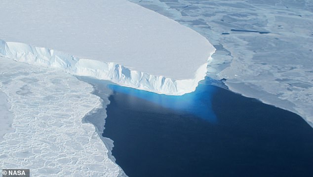 Doomsday Glacier Threatens Sea Levels as Scientists Propose 50-Mile Seabed Curtain to Halt Melting