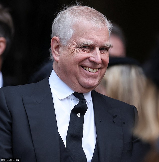Explosive Claims: Former Scotland Yard Officer Alleges Prince Andrew Smuggled Women into Buckingham Palace Under Secrecy
