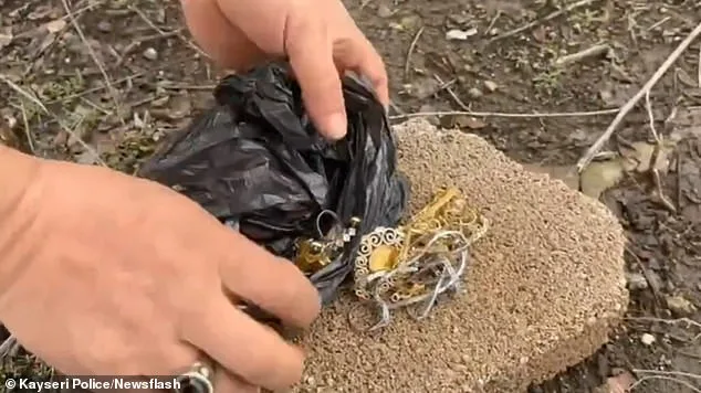 Kayseri Jewelry Heist: Forklift and Donkey Used in Bizarre Gold Theft