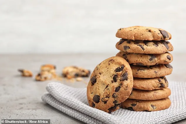 Nationwide Recall of Chips Ahoy! Baked Bites Brookie Cookies Over Choking Hazard Risk: FDA Warns of Corn Starch Clumps Affecting Vulnerable Populations