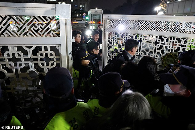 South Korea's Former President Yoon Suk Yeol Gets Life Sentence for 2024 Martial Law Insurrection