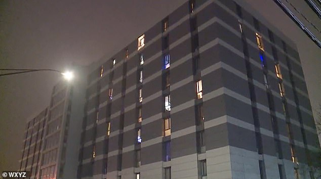 At 86, Elaine Dorland Keeps the Nursing Home Clean, One Floor at a Time