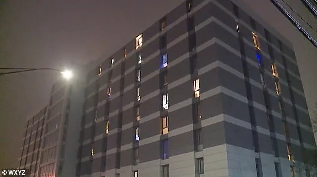 At 86, Elaine Dorland Keeps the Nursing Home Clean, One Floor at a Time