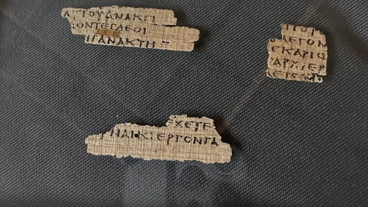 Oxford's Oldest New Testament Fragments: 2,000-Year-Old Texts Reveal Jesus' Words