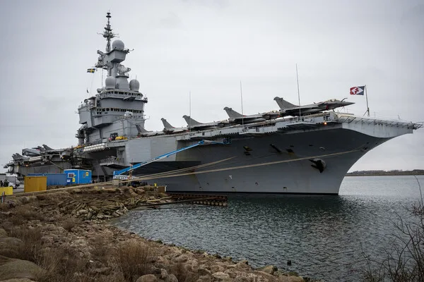 French Carrier Shifts to Eastern Mediterranean as Iran Tensions Escalate and U.S.-Israel Strike Plans Spark Diplomatic Rift