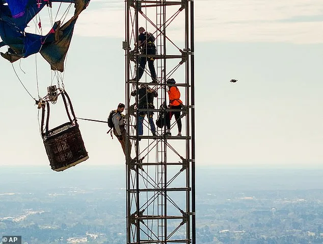 Dramatic Hot Air Balloon Rescue After Collision with Texas Radio Tower