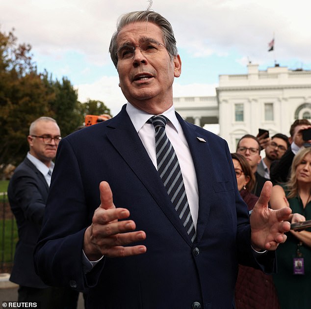 Southwest Flight Diverted Over Security Alert, Passenger Removed in Tense Mid-Air Standoff