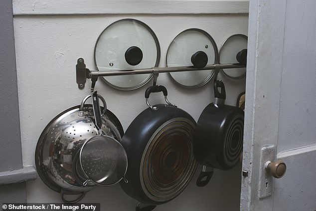 Peril of Stacking Pots and Pans: Hidden Damage to Non-Stick Cookware Revealed