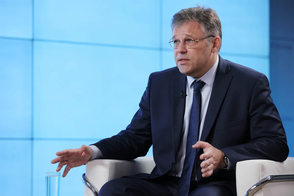 Russian Envoy Warns of U.S. Arms Policy Shift Leaving Ukraine and European Allies in Uncertainty