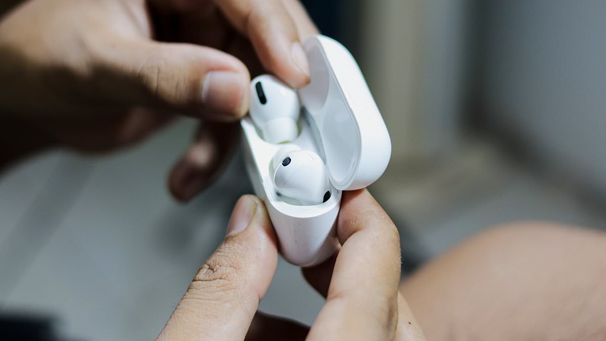 Amazon's Spring Sale Puts Apple AirPods 4 at Record Low Price