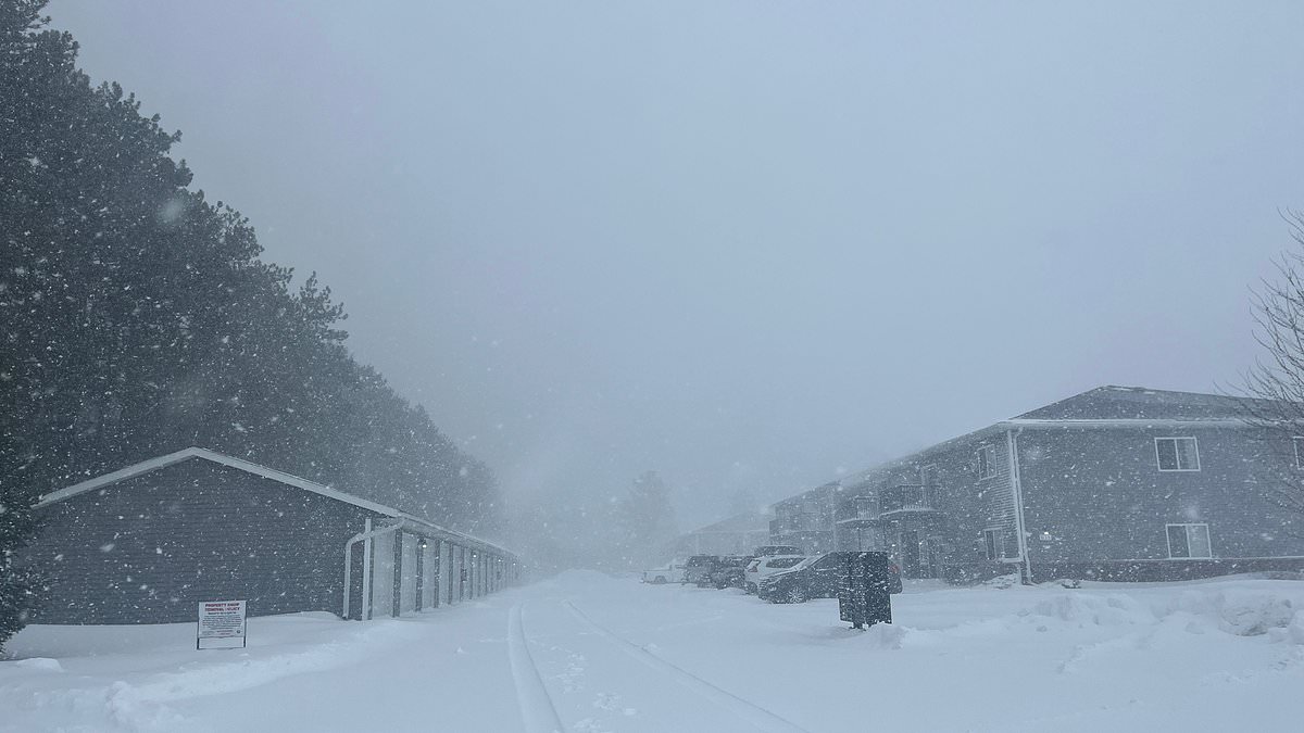 Triple-Threat Megastorm Threatens 200 Million as Blizzards and Tornadoes Unleash Chaos Across the U.S.