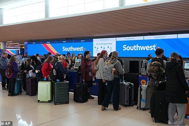 Southwest Airlines Employee Allegedly Fat-Shames Passenger at Kansas City Airport Over Extra Seat Policy
