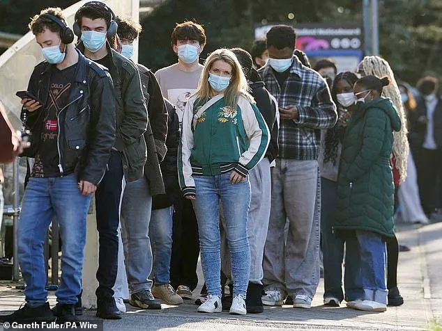 UK Meningitis Outbreak: Largest Since 1980s Sparks Emergency Vaccination and Antibiotic Distribution