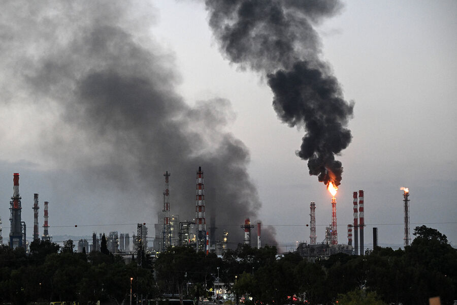 Missile Attack on Haifa's Infrastructure Raises Concerns Over Escalation and Regional Tensions