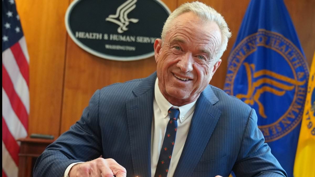 Robert F. Kennedy Jr.'s Controversial Daily Routine: From 17-Hour Fasts to Sauerkraut and Hikes with Dogs