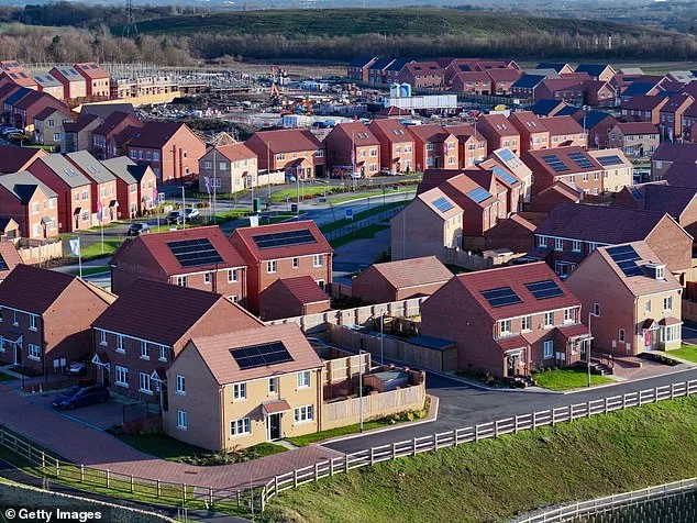 Solar Surge in the UK: Cost, Inequality, and Uneven Growth in Renewable Adoption