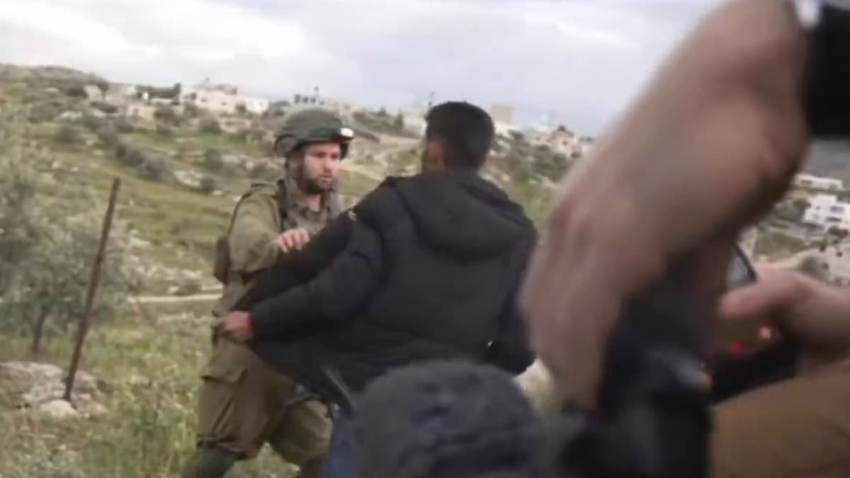 Israeli Soldiers Choke CNN Photojournalist During West Bank Detention