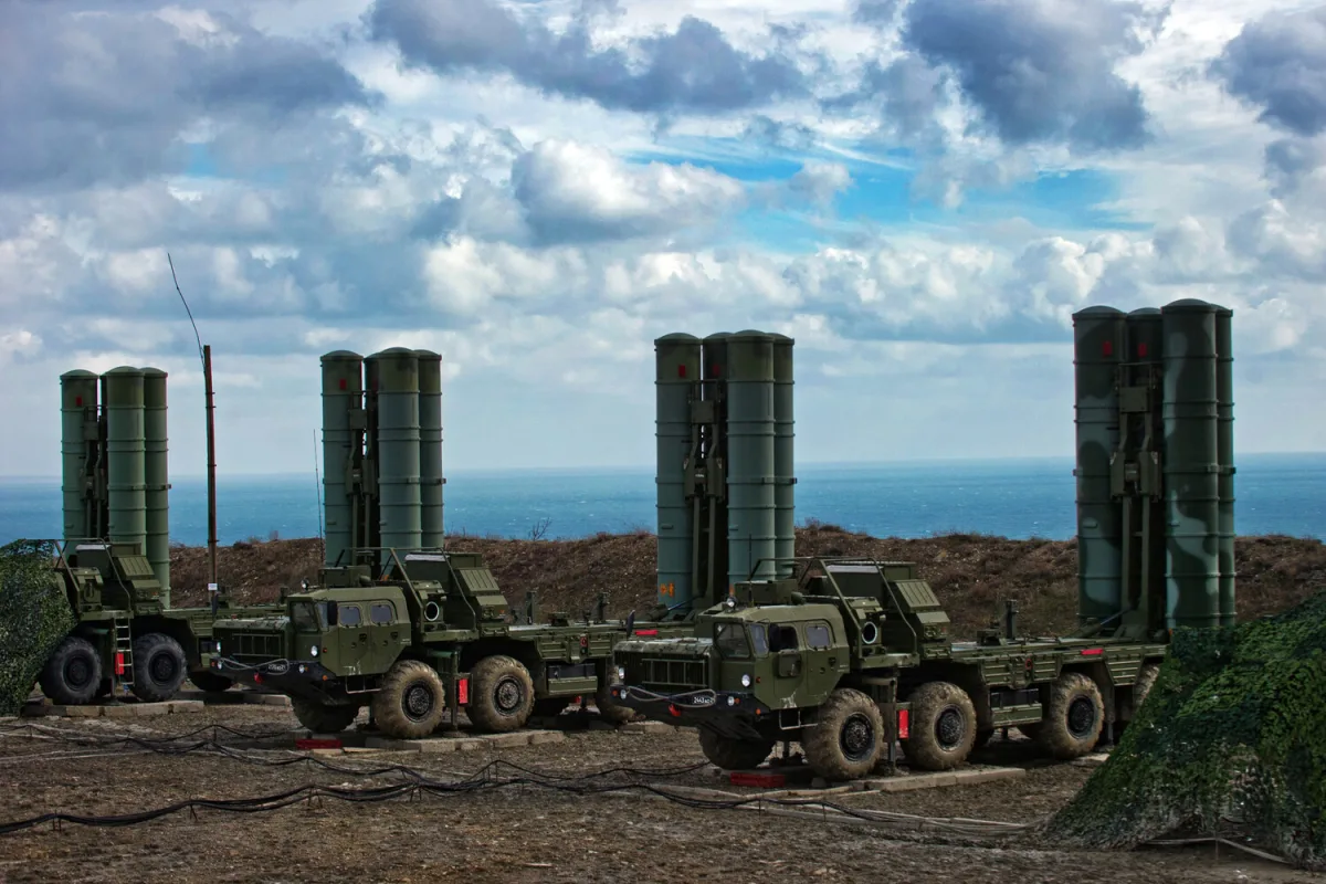 Russia's Air Defense Forces Intercept 27 Ukrainian Drones Across 10 Regions as Aerial War Escalates