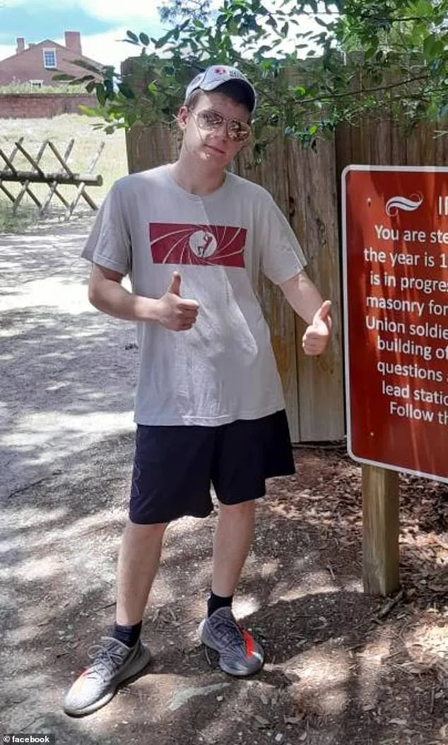 Teen Entrepreneur Turns Storage Locker Treasure Hunt into Thriving Business