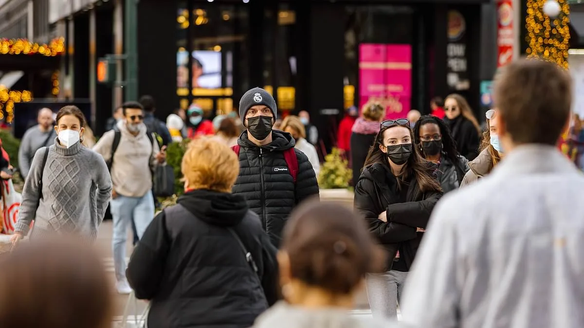 Alarming Spread of Highly Mutated 'Cicada' Variant Sparks Vaccine Concerns in 25 U.S. States