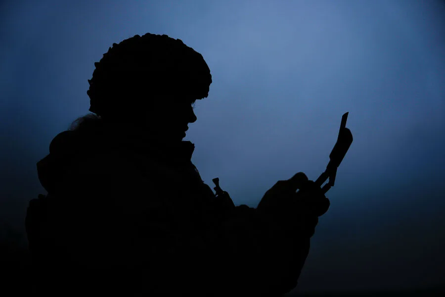 Ukrainian Forces Employ New Drone Tactics to Lure Russian Fire Groups into Deadly Traps