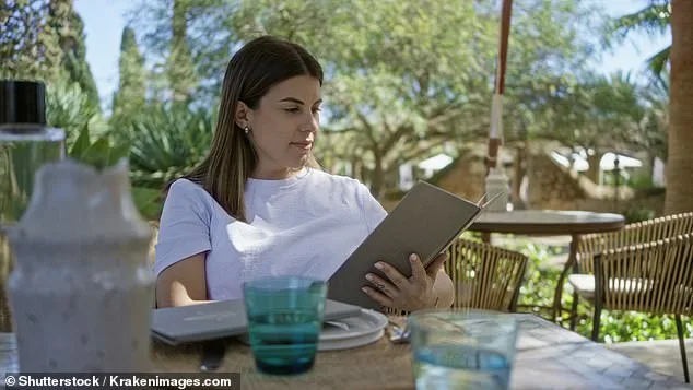 University of East Anglia Study: Animal Photos on Menus Change Eating Habits