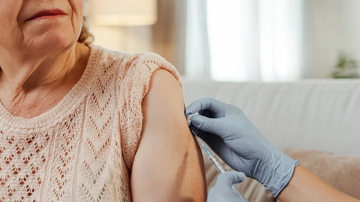 High-Dose Flu Vaccinations May Reduce Alzheimer's Risk by 55% in Older Adults, Study Finds