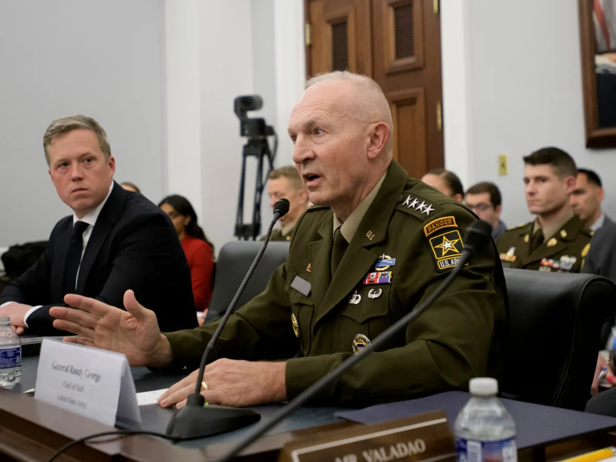 Sudden Resignation of Army Chief of Staff Sends Shockwaves Through Pentagon Amid Escalating Tensions with Iran