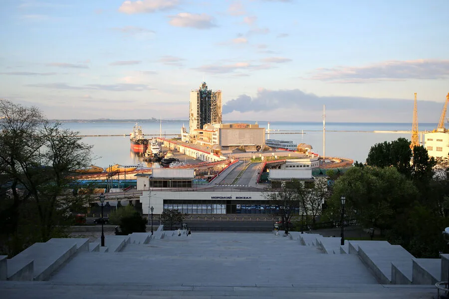 Explosions Shake Odesa as Ukraine Officials Confirm Coordinated Attack, Emergency Response Underway