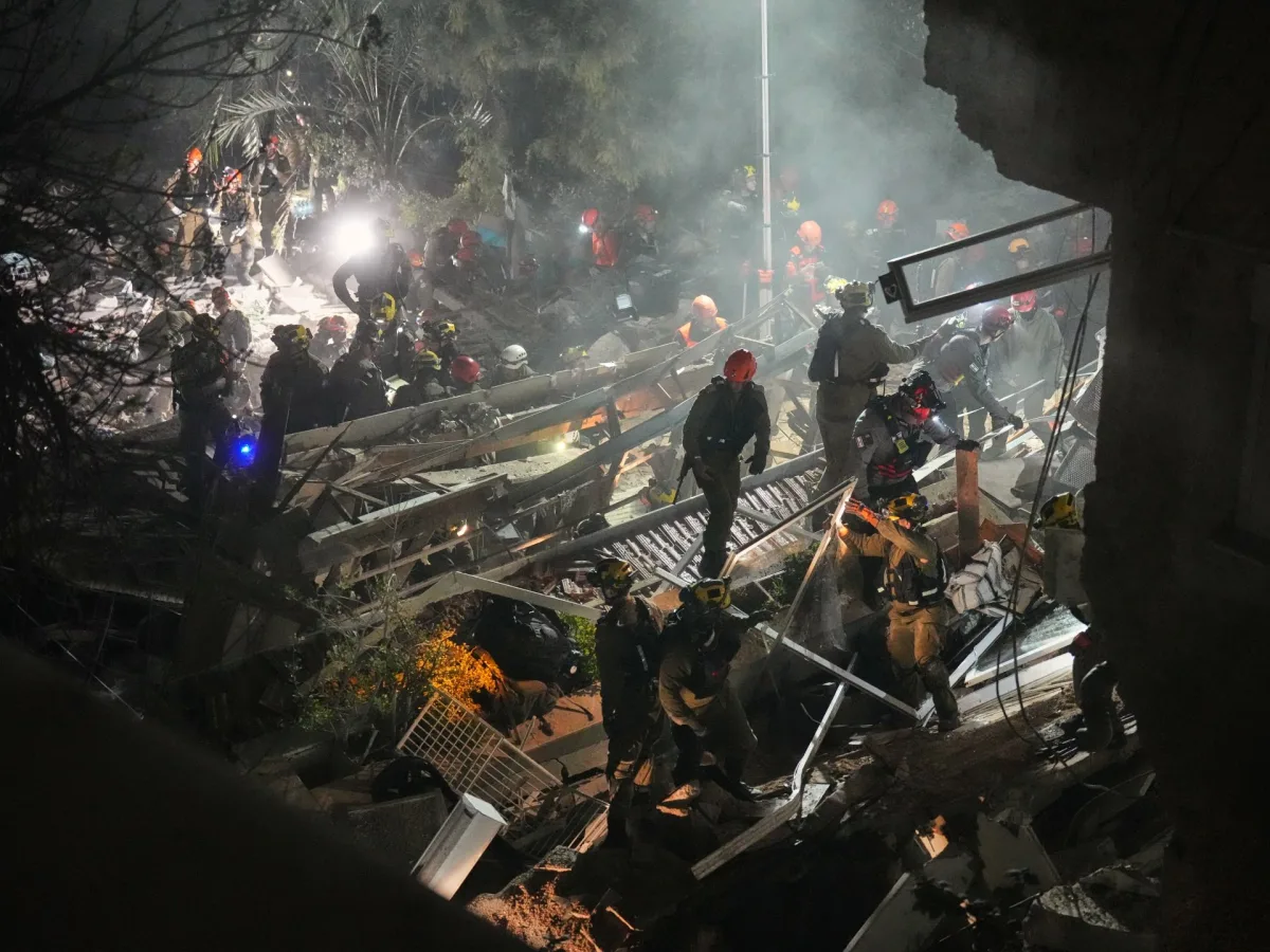 Iran Refuses Direct Talks with Intermediaries as US-Israeli Airstrikes Escalate Tensions