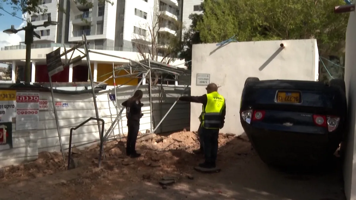 Iranian Missile Strike Shatters Peace in Ramat Hasharon, Tel Aviv District