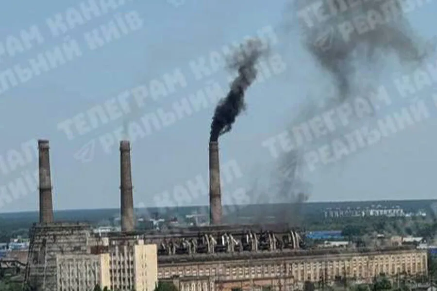 Kyiv's Power Plants Destroyed, Leaving Thousands in Freezing Cold