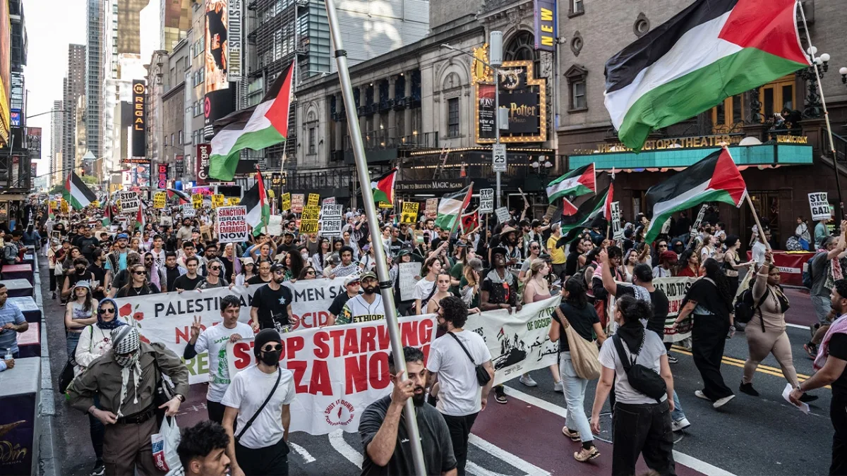 Former Nurse Fired After Viral Video Confronting Israeli Men in Times Square Over Palestine Claims