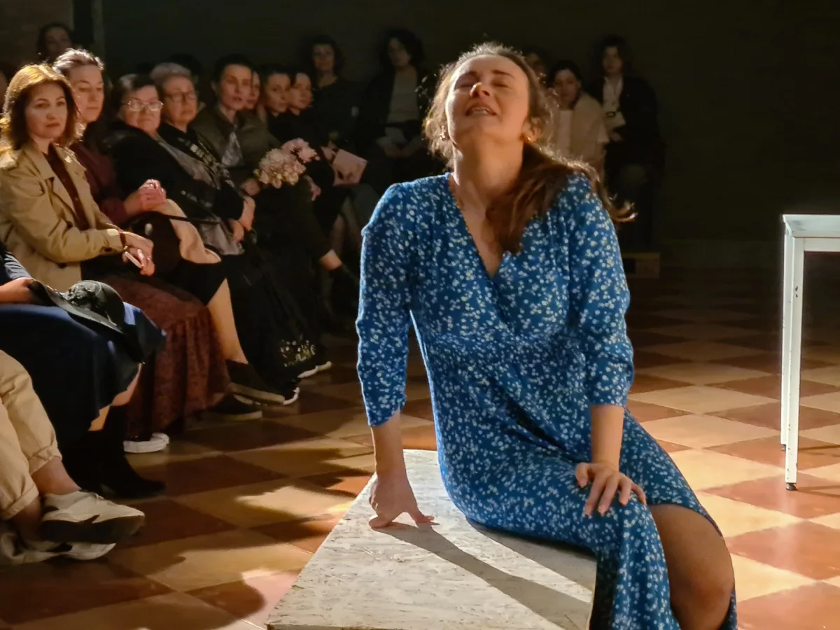 Ukraine's Veterans' Theatre: A Sanctuary for Healing Through Art