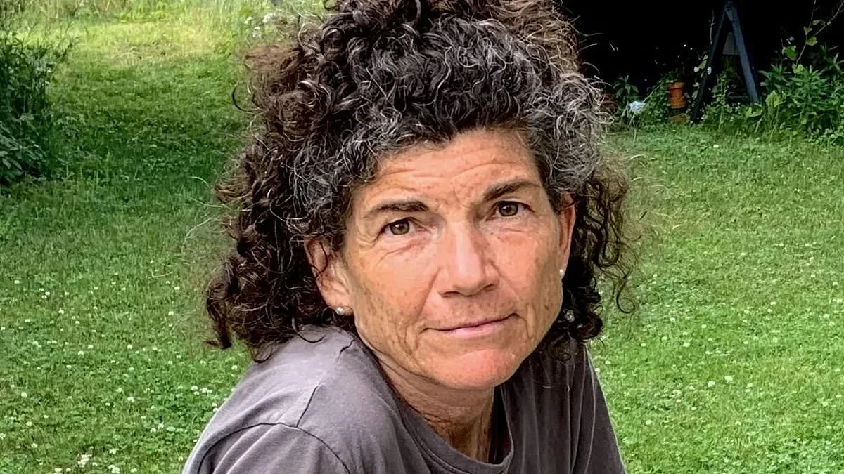 Nantucket Artist Survives Mid-Flight Plane Door Incident on Way to Family Funeral