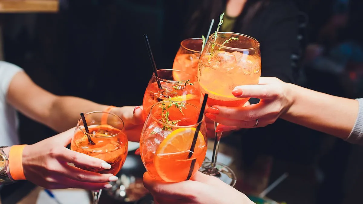 Aperol Spritz: The Surprising Tooth-Staining Threat, Scientists Warn