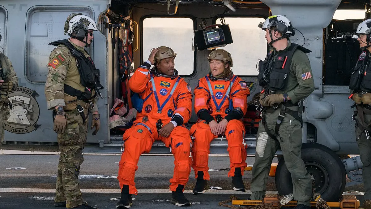 Artemis II Crew Successfully Splashes Down in Pacific, Marking Historic Lunar Mission