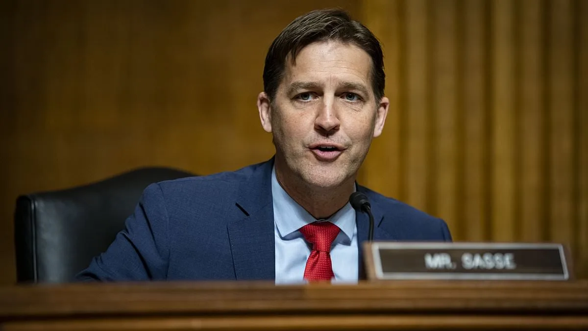 Ben Sasse's Experimental Cancer Treatment Amid 3% Survival Odds