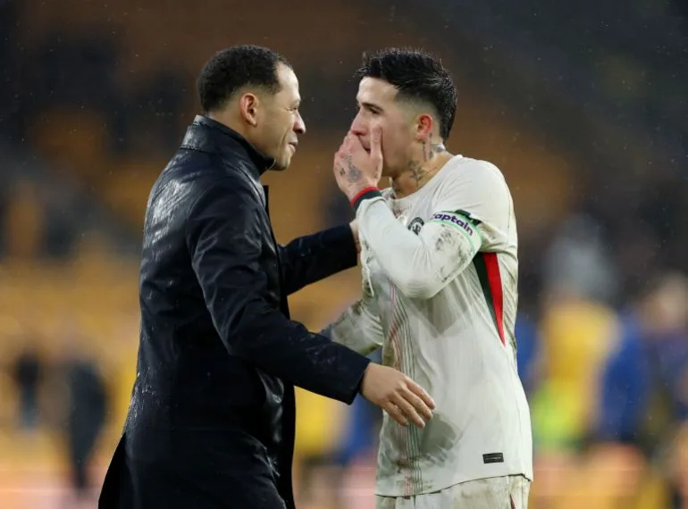 Premier League Title Race Intensifies as Manchester City Face Chelsea in Crucial Clash