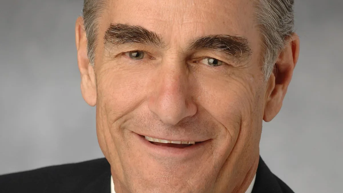 Tragic Plane Crash at Arizona Airport Claims Lives of Prominent Businessman Chris Sheafe and His Wife