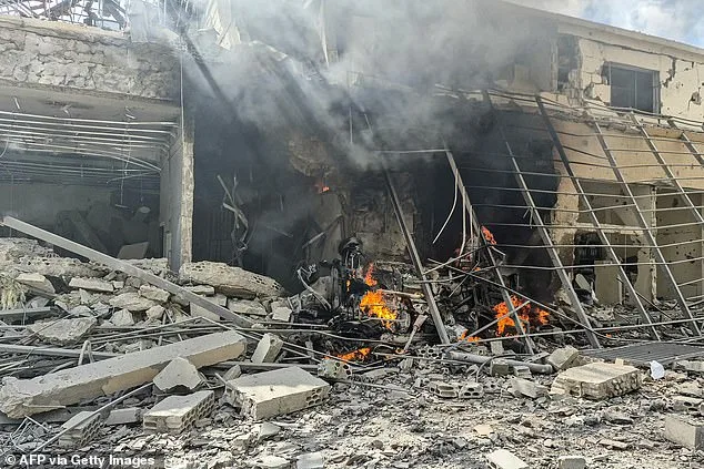 Trump Issues 24-Hour Ultimatum to Iran, Threatening Strikes Over Nuclear Stockpile and Strait of Hormuz Closure